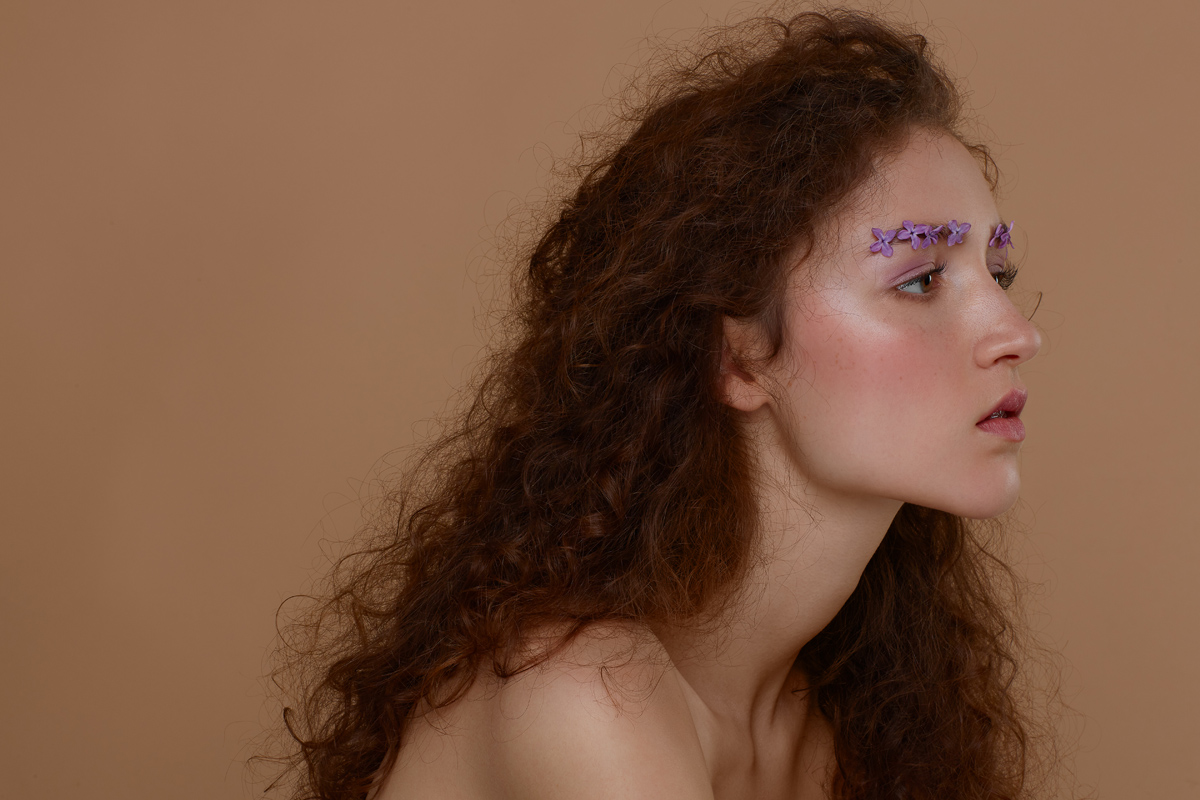 Bachblüten Beauty Editorial Photography: Christine Polz Hair&Make-up: Hannah Manser Model: Caroline S. (@Munich Models)